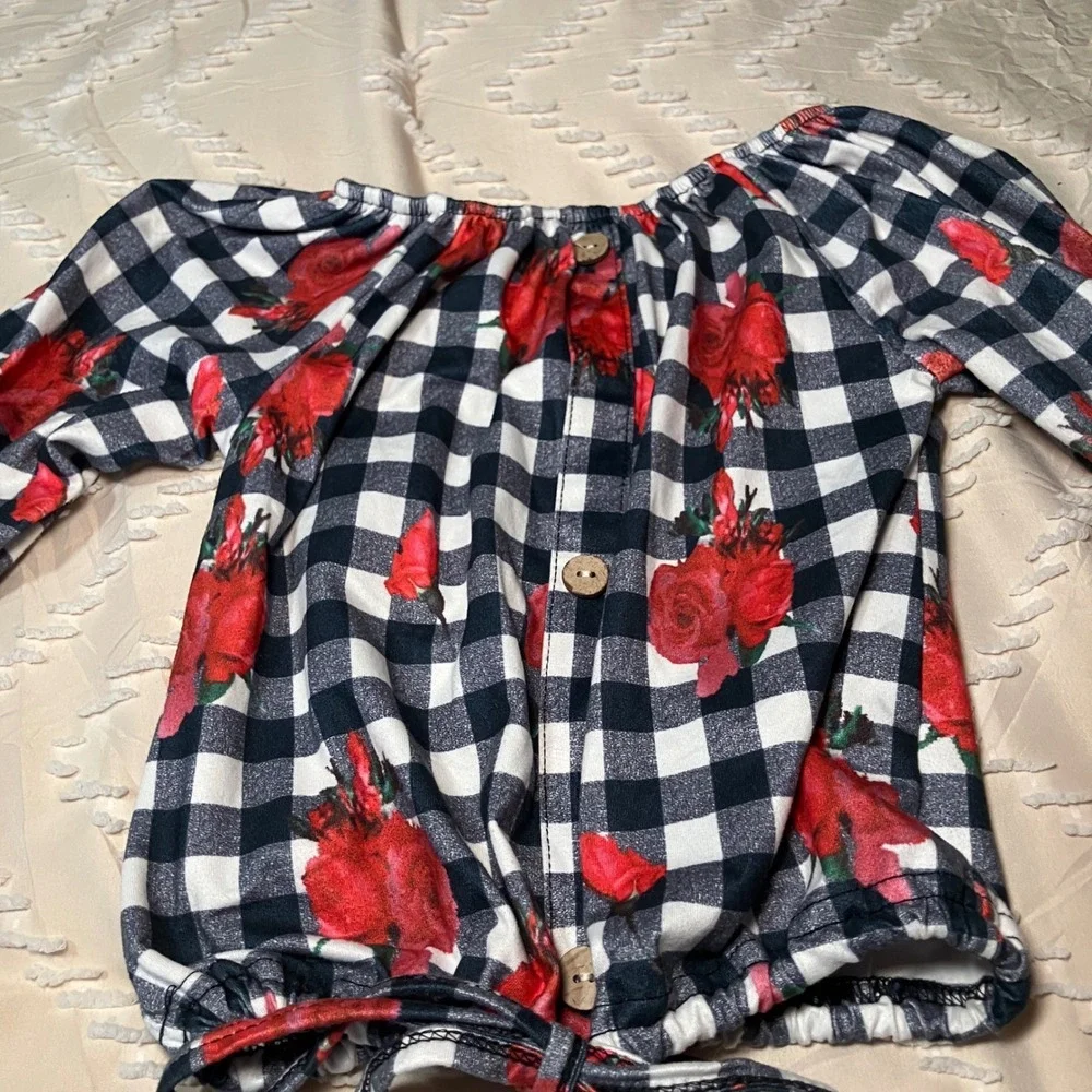 Old Navy Girls Size 4T Small Floral Peplum Top and Gingham Rose Blouse Set of 2